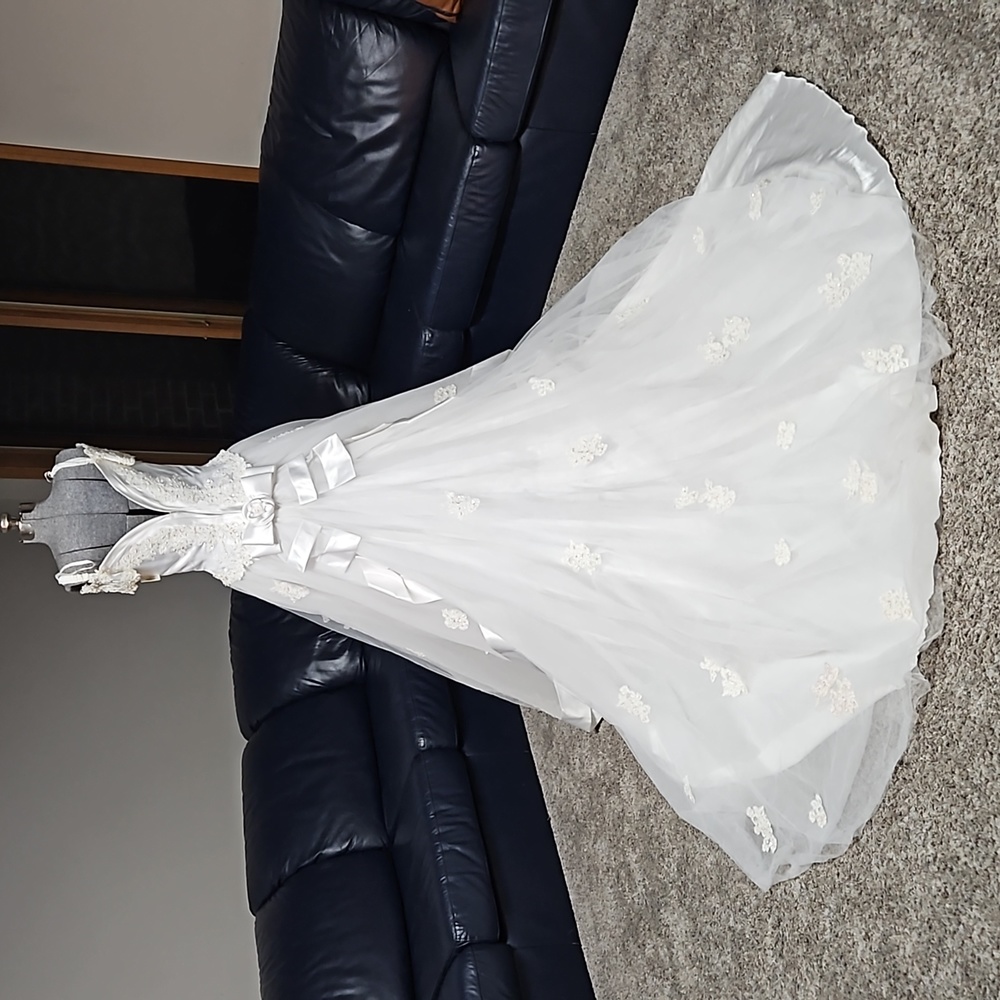 Mon Cheri Vintage Nwt Sweetheart Cold Shoulder Beaded Bodice wedding gown